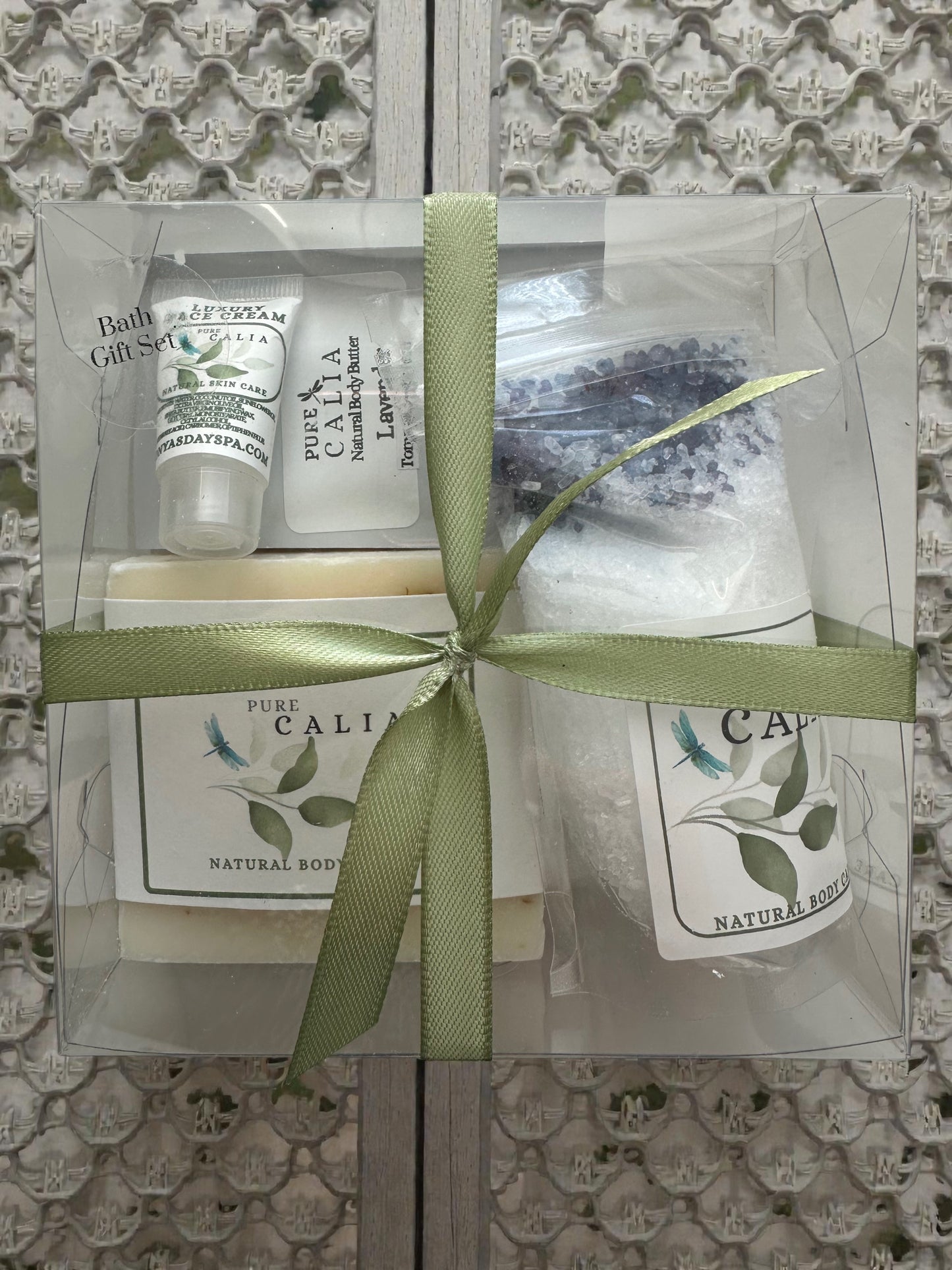 Lavender Shores Bath Salts Set